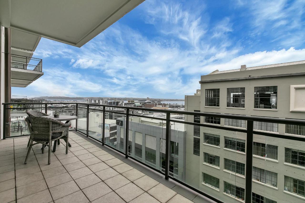 Corporates Delight + Roof Top Pool! オークランド エクステリア 写真